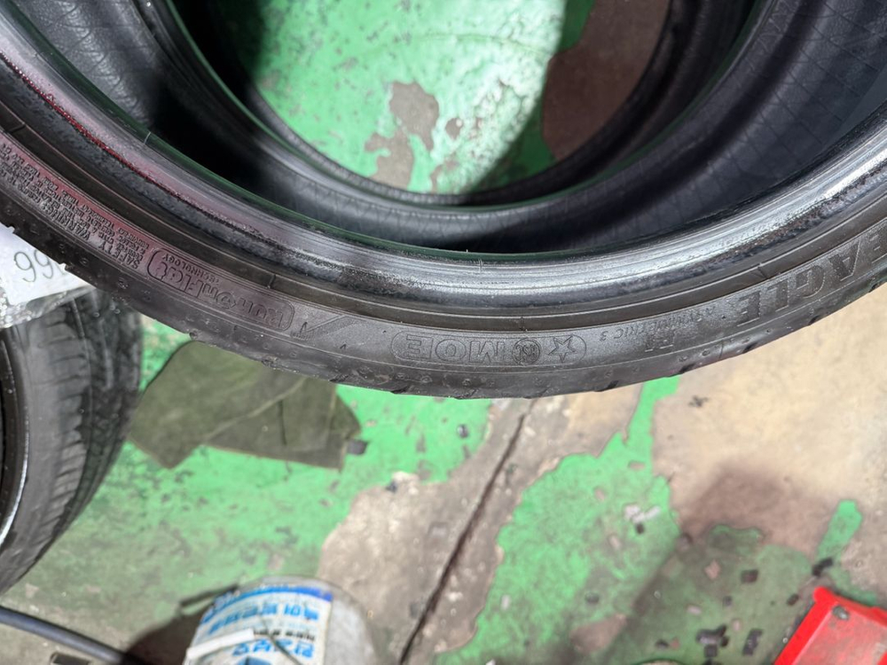 굳이어 이글 f1타이어. 이미지