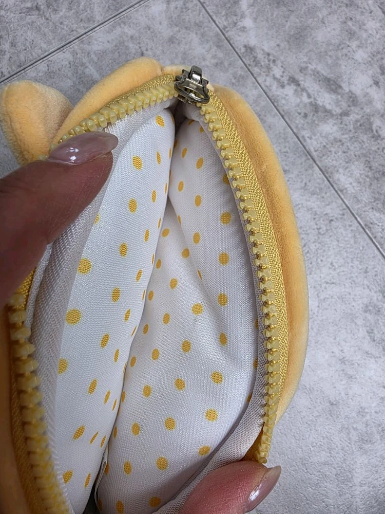 아이브 미니브 슬림 파우치(치즈) 이미지