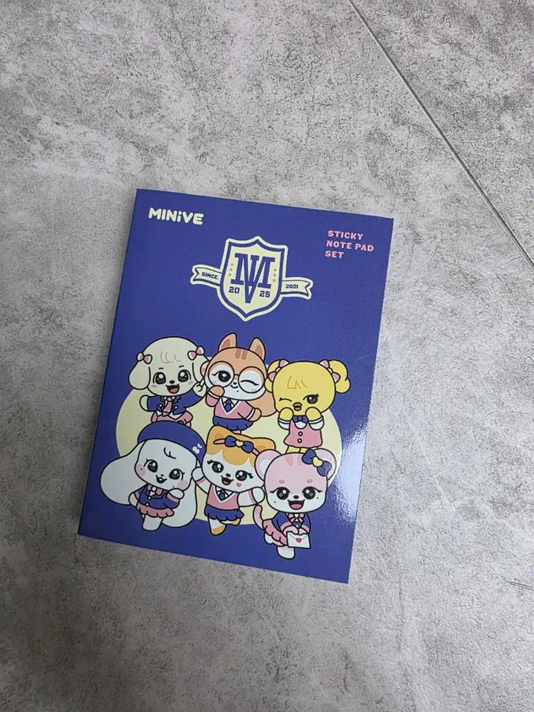 아이브 미니브 슬림 파우치(치즈) 이미지