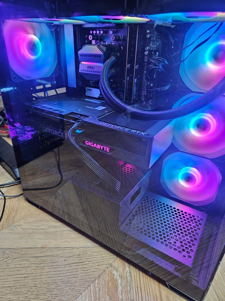 부산 7800x3d rtx4070ti 고사양 데스크탑 pc 본체 컴퓨터 모니터 셋트 팝니다--1