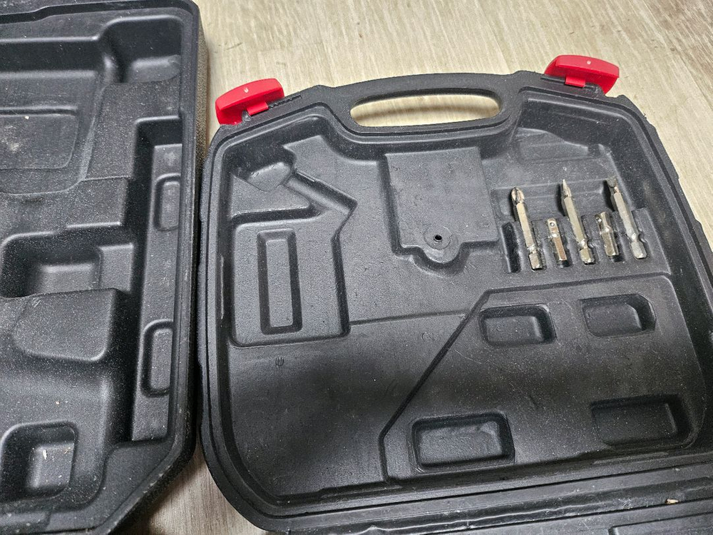 스위스 밀리터리 드릴 드라이버 세트입니다--4