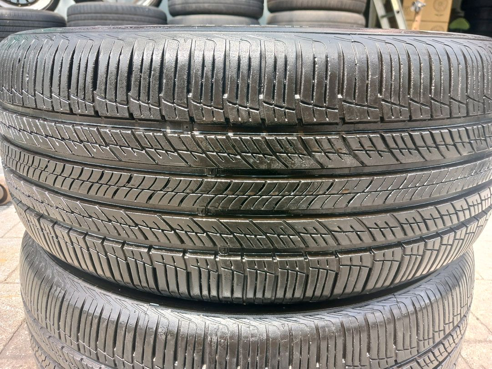 215 50 18 한국타이어 다이나프로 HP2 두개 판매합니다 이미지