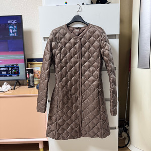 유니클로 경량 롱패딩(S사이즈)정가9만원