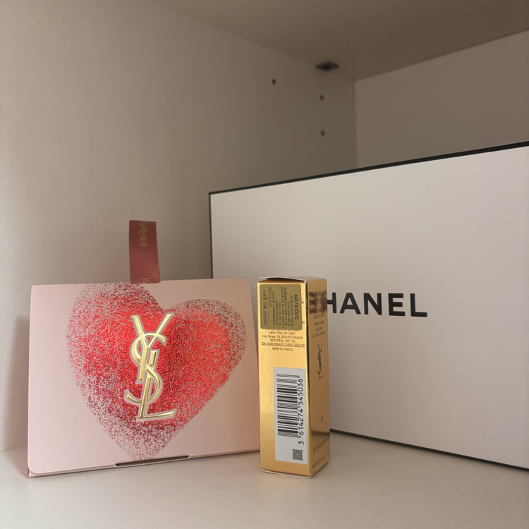 입생로랑 러브샤인 캔디글로우 11B 베리롤리--1