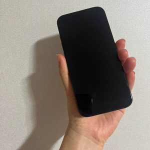 아이폰 15 pro 블랙 128gb 판매합니다. (흠집, 기스, 수리이력 없음) 박스 O