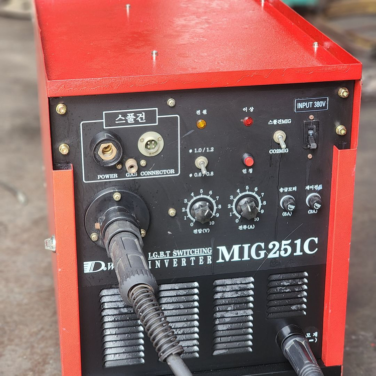 자동차 판금용 co2용접기 250A 380v 전용--4