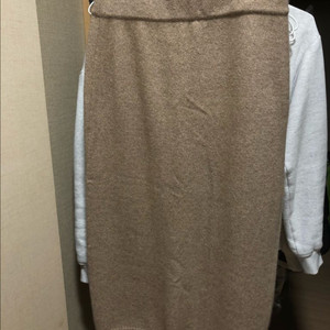 르캐시미어 캐시100니트스커트- 7만원 (새상품)