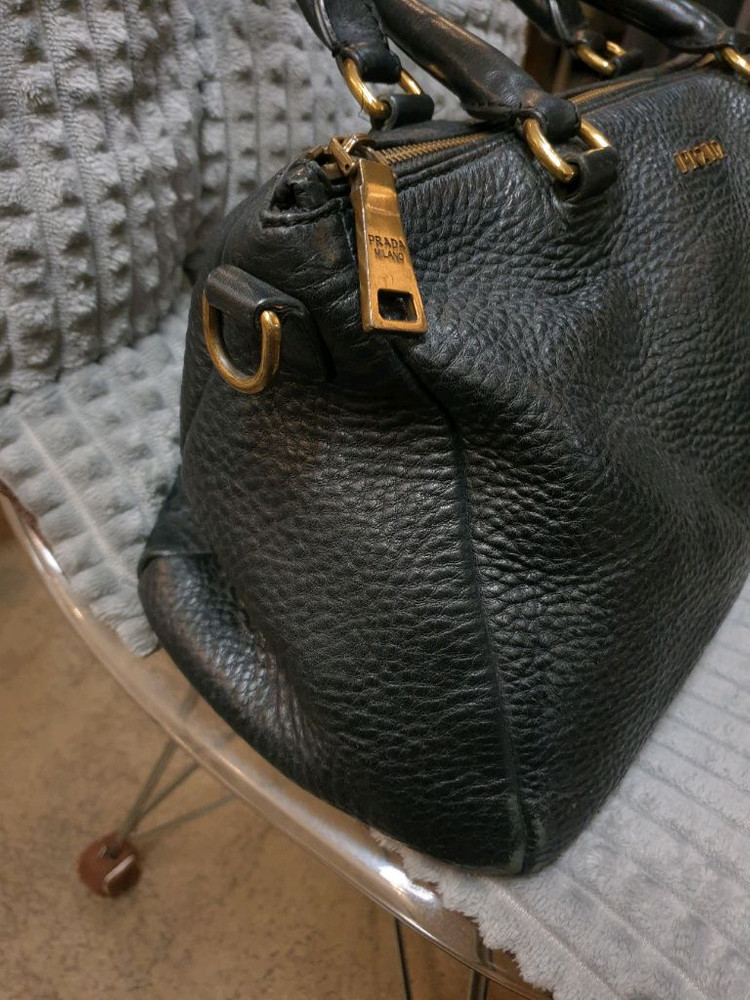 프라다 블랙 가죽 토트백--1