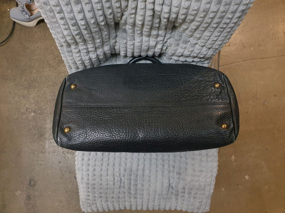 프라다 블랙 가죽 토트백--3