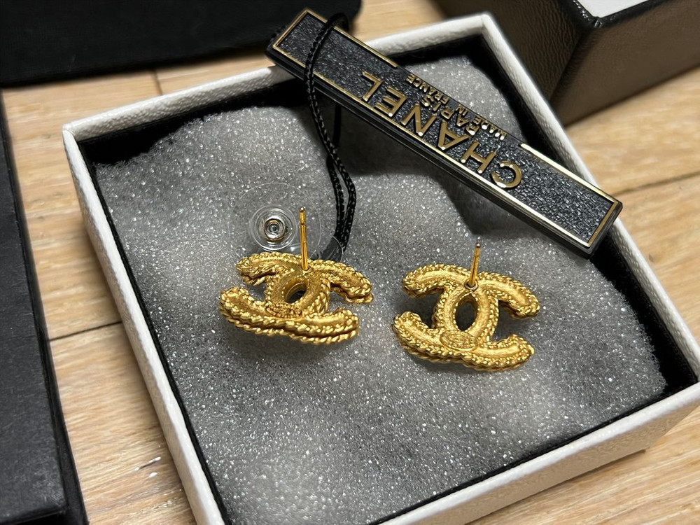 샤넬 cc 로고 기본 귀걸이 이어링 CHANEL--1