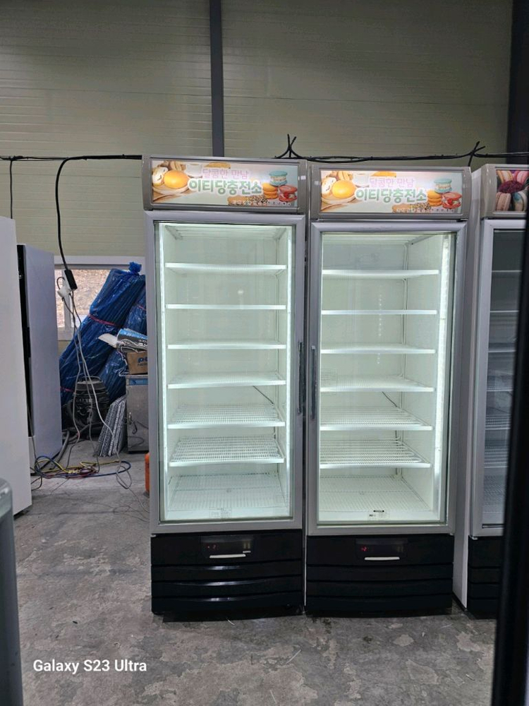 수직냉동고 아이스크림냉동고 냉동쇼케이스 이미지