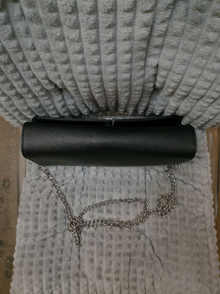 발렌티노 블랙 체인 숄더백 이미지