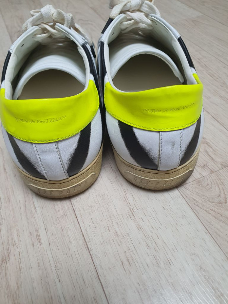 270 오프 캐주얼화 스니커즈 신발 270 완전좋아요 이미지