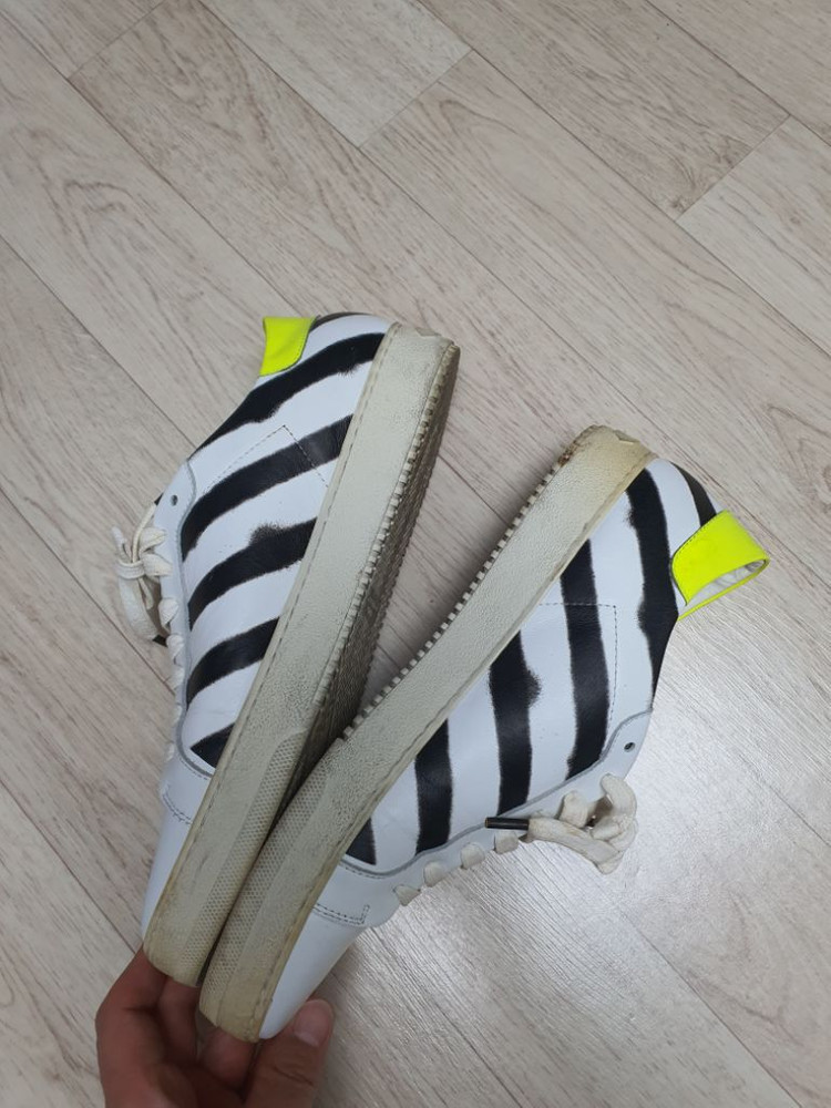 270 오프 캐주얼화 스니커즈 신발 270 완전좋아요 이미지