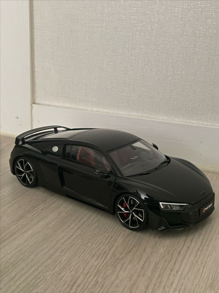 켕파이 1:18 아우디 R8 쿠페 다이캐스트--4