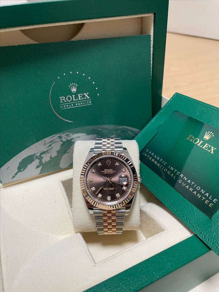 미착용 새상품 롤렉스 126331 신형 데이저스트 41 초코판 텐포로즈골드 판매합니다~~--3