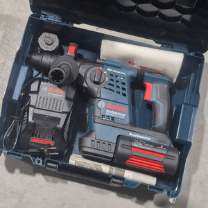 보쉬 충전 함마드릴 (GBH 36V-LI plus) 새제품을 중고가에 팝니다 이미지