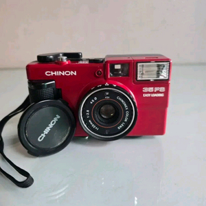 CHINON 35FS 레드 필름 카메라