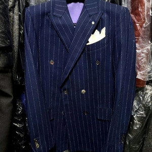 반하트 디 알바자 / 이태리 로로피아나 초크 스트라이프 더블 브레스티드 수트 / 100, 32