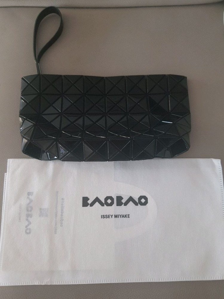 플리츠플리즈 바오바오 클러치 이세이미야케--1