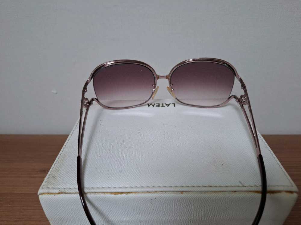 에스까다 선글라스--2