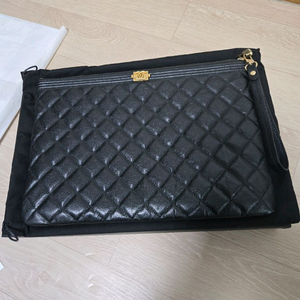 샤 클러치 가방 이미지