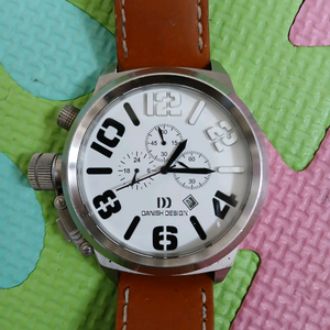 데니쉬 디자인 시계