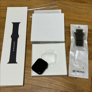 애플워치7 45mm 알루미늄 미드나잇 블랙 셀룰러 + 공식 스트랩 이미지