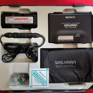 소니워크맨 WM-F701C 깨끗한 박스풀셋 정상작동품
