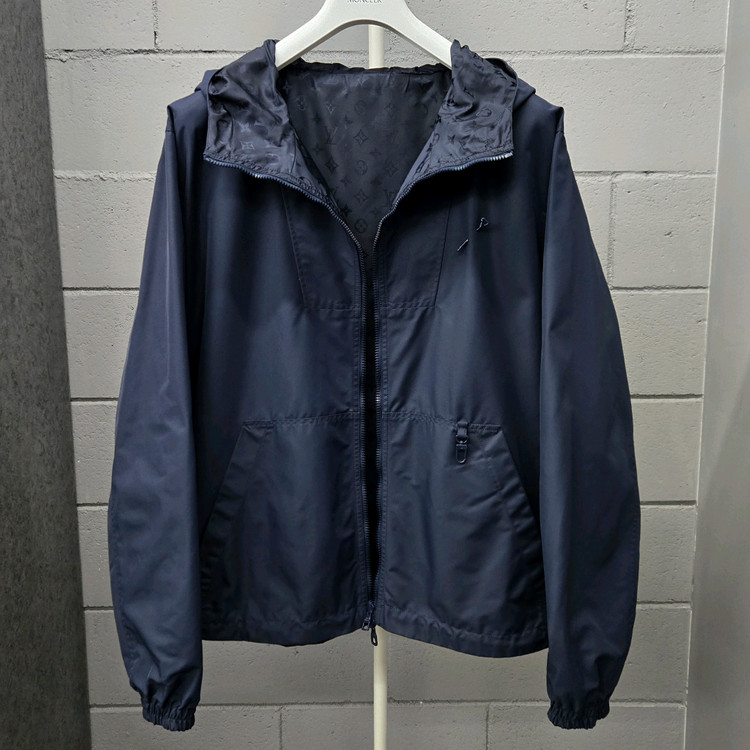 루이비통 LV 모노그램 리버서블 바람막이 58--1