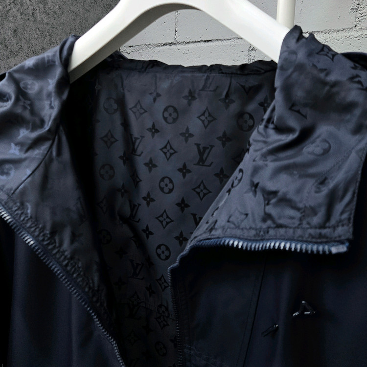 루이비통 LV 모노그램 리버서블 바람막이 58--2