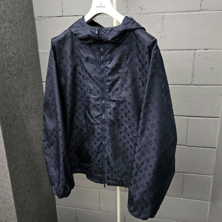 루이비통 LV 모노그램 리버서블 바람막이 58--3