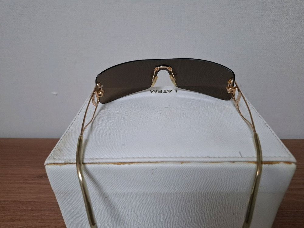 디올 선글라스--2