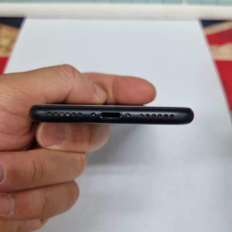 .아이폰7 32GB 블랙 A급 중고폰 배터리94% 카메라무음 인스타 카메라폰 사진폰 199110 이미지