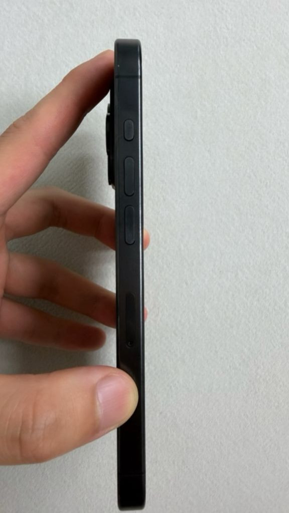 아이폰 15프로 128G 블랙 티타늄--5