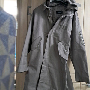 지오다노 후드코트