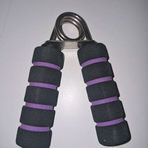 다이소 악력기 25kg 이미지