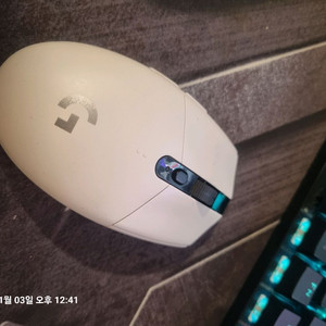 로지텍 G304 LIGHTSPEED 무선 게이밍 마우스 화이트