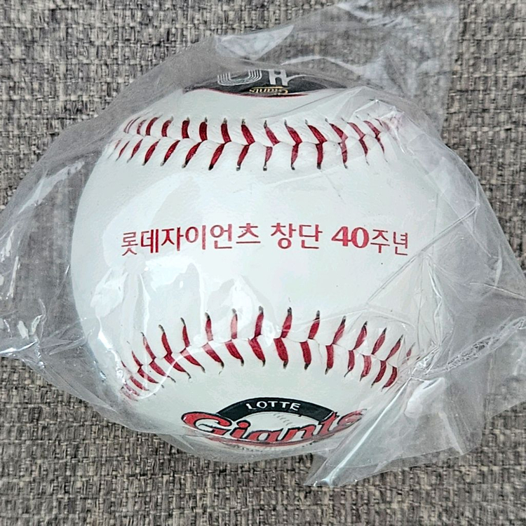 롯데자이언츠 창단 40주년 기념구, 야구공 이미지