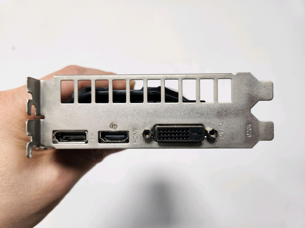 그래픽카드 1050TI 팝니다--1