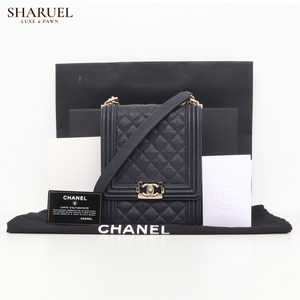 샤넬 보이 플랩 캐비어 사첼백 네이비 28번대 AS0130