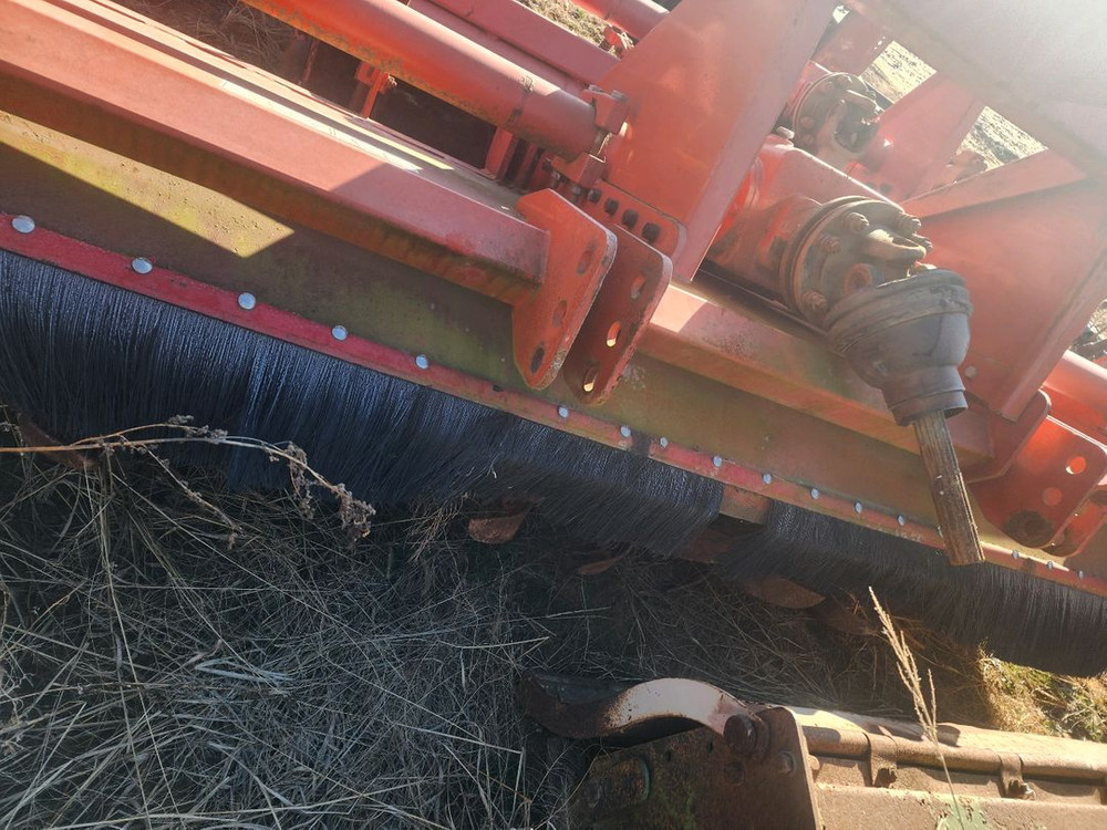 트랙터용 로터리 작업기--1