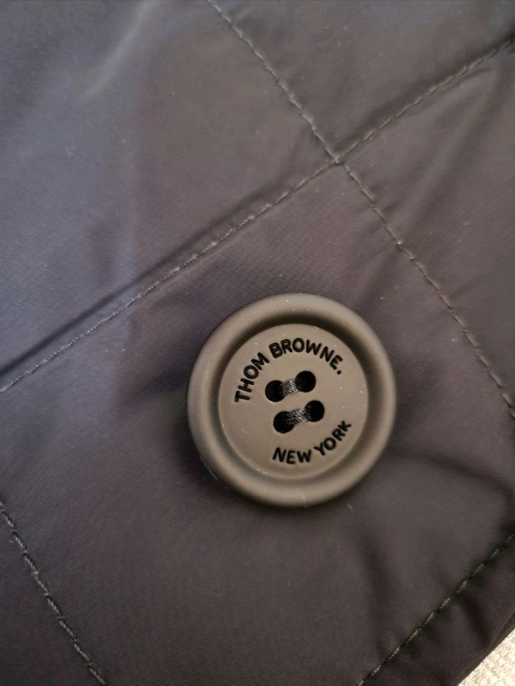 톰브라운 남성 코트 폴리트윌 다운필드 4바 체스터필드 코트 네이비 2사이즈 이미지