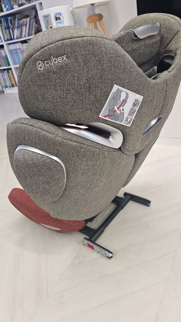 싸이벡스 솔루션 큐투픽스 주니어 카시트 외 일체 이미지