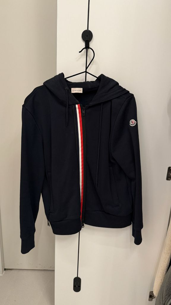 몽클레어 후드 집업 자켓 이미지