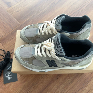 뉴발란스 자운드 991 이미지