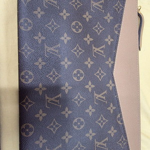 모노그램 클러치백