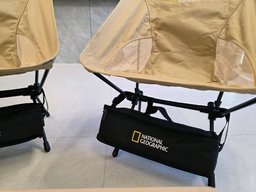 내셔널지오그래픽 캠핑의자 2개 + 폴딩박스--2