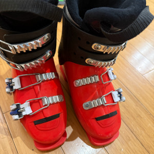 아토믹 스키부츠 이미지