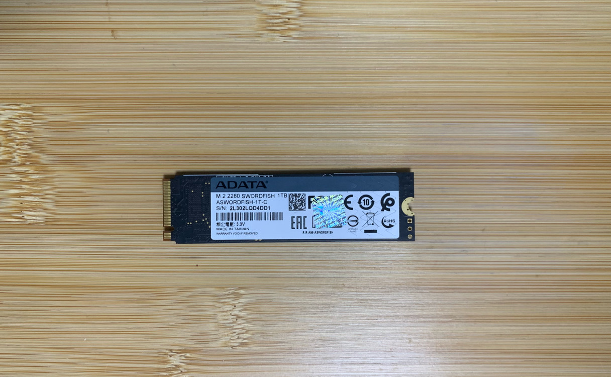 adata m.2 nvme 1tb--1